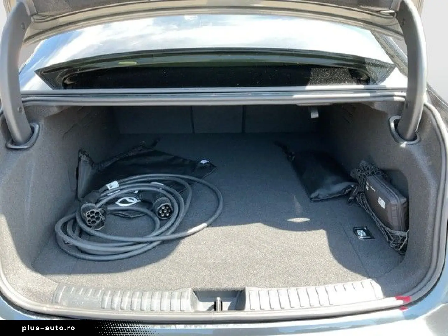AUDI A6 2025 — imagine 12