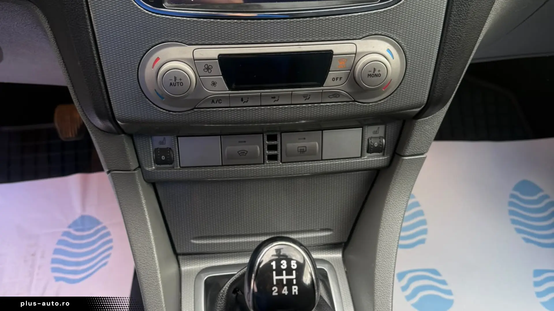 Ford Focus Titanium 2011 1.6Tdci 110Cp Xenon Navi