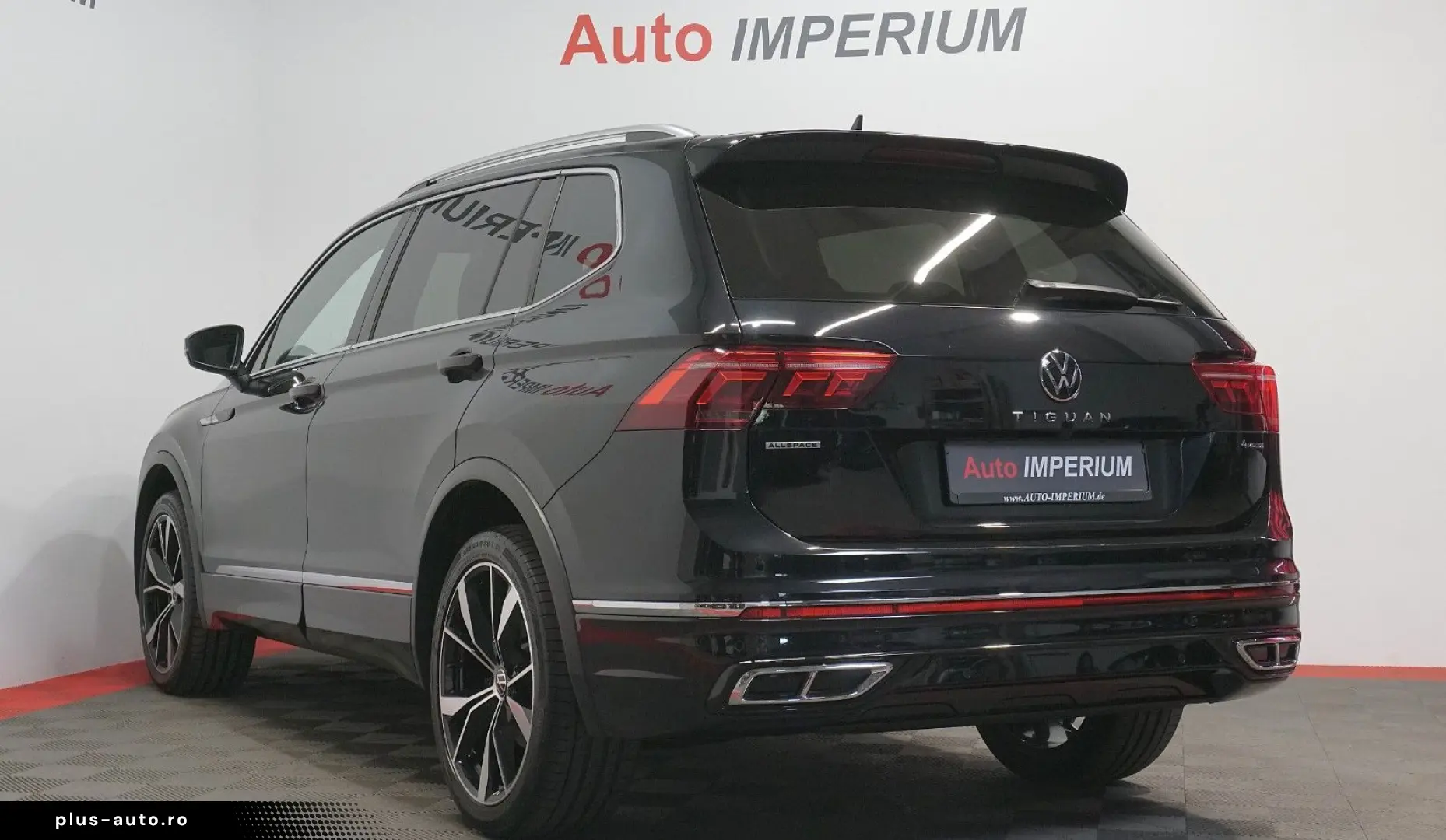 VW Tiguan Allspace 2.0 TSI R-Line 4Motion