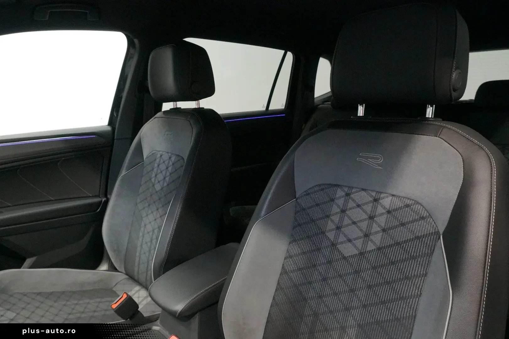 VW Tiguan Allspace 2.0 TSI R-Line 4Motion