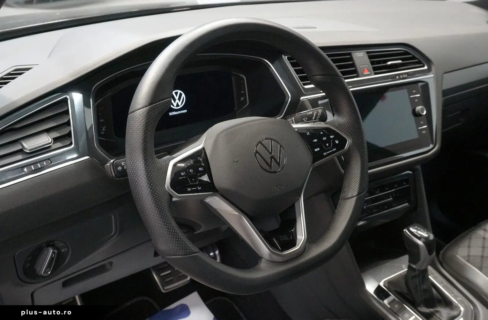 VW Tiguan Allspace 2.0 TSI R-Line 4Motion