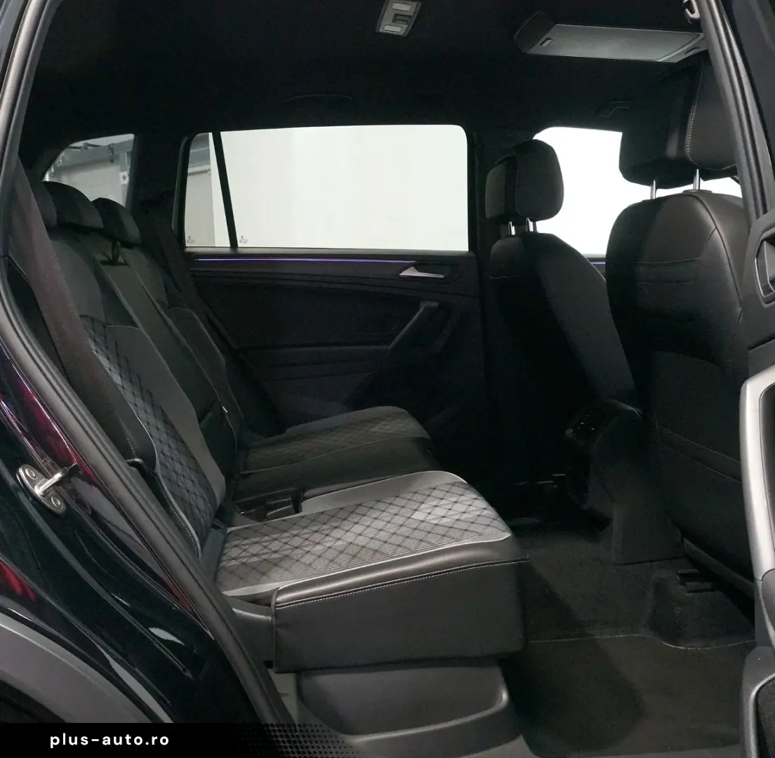 VW Tiguan Allspace 2.0 TSI R-Line 4Motion