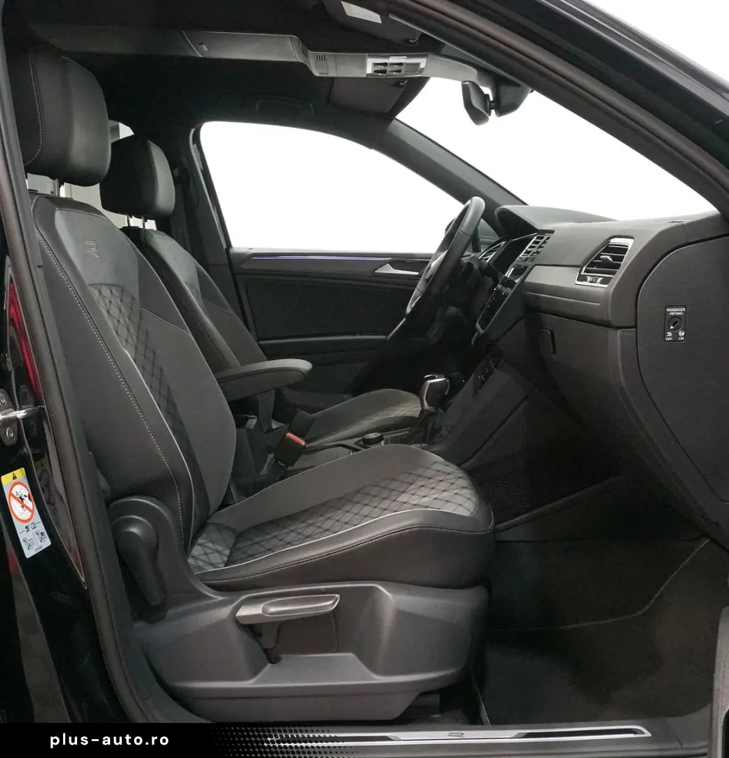 VW Tiguan Allspace 2.0 TSI R-Line 4Motion