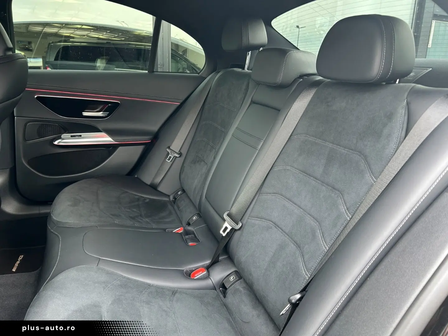 MERCEDES-BENZ E 200 AMG NIGHT DISTRONIC KAMERA KEYLESS