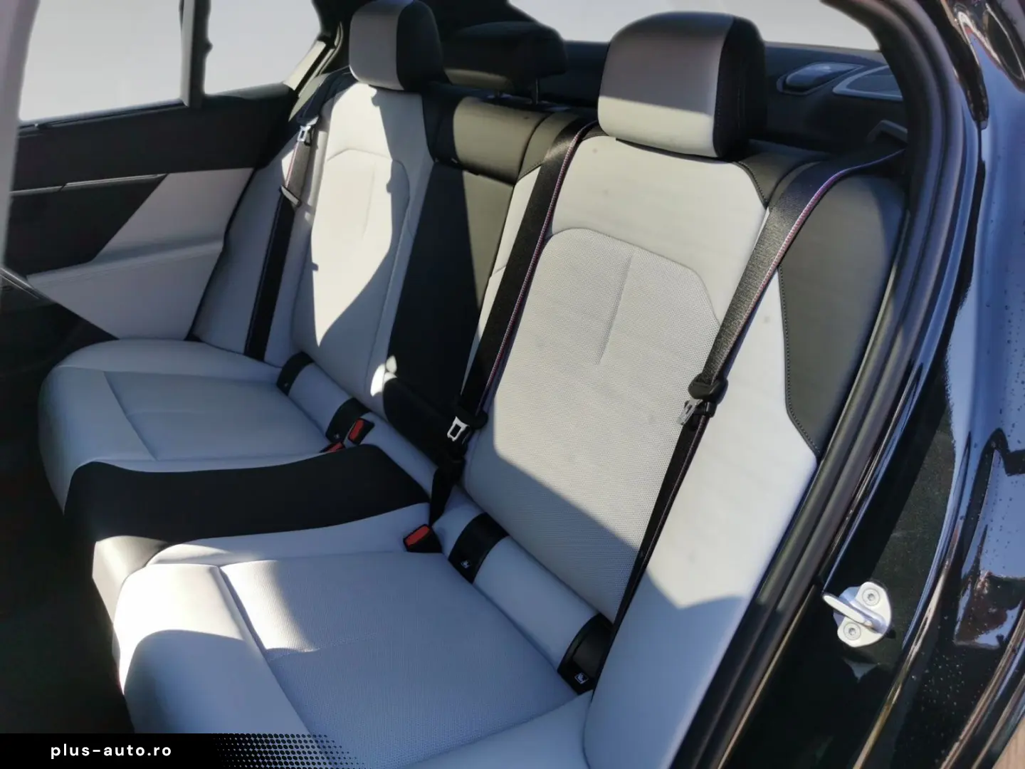 BMW M5 Limousine Sitzbelüft Pano AHK 360  Bowers&Wil