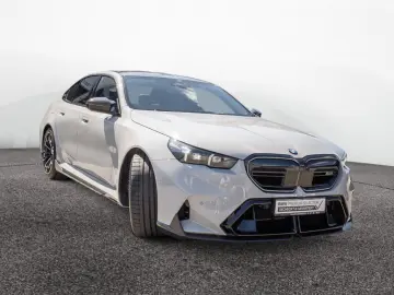 BMW M5 xDrive INDIVIDUAL UPE 181.100 - 0 5% 360  B&W