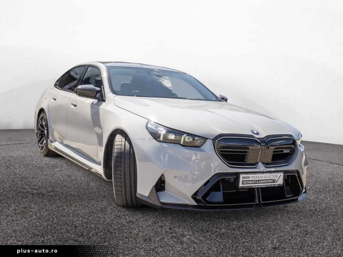 BMW M5 xDrive INDIVIDUAL UPE 181.100 - 0 5% 360  B&W