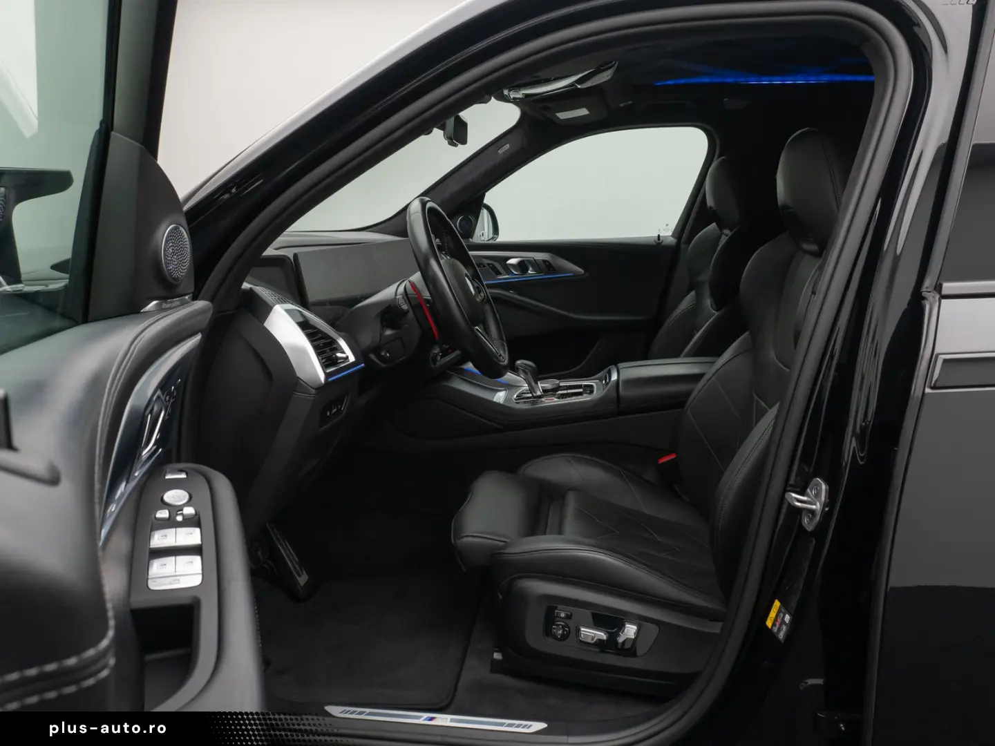 BMW XM 360  HUD DAB B&W Massage SoftCl