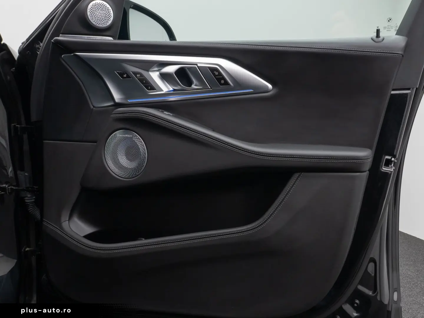 BMW XM 360  HUD DAB B&W Massage SoftCl