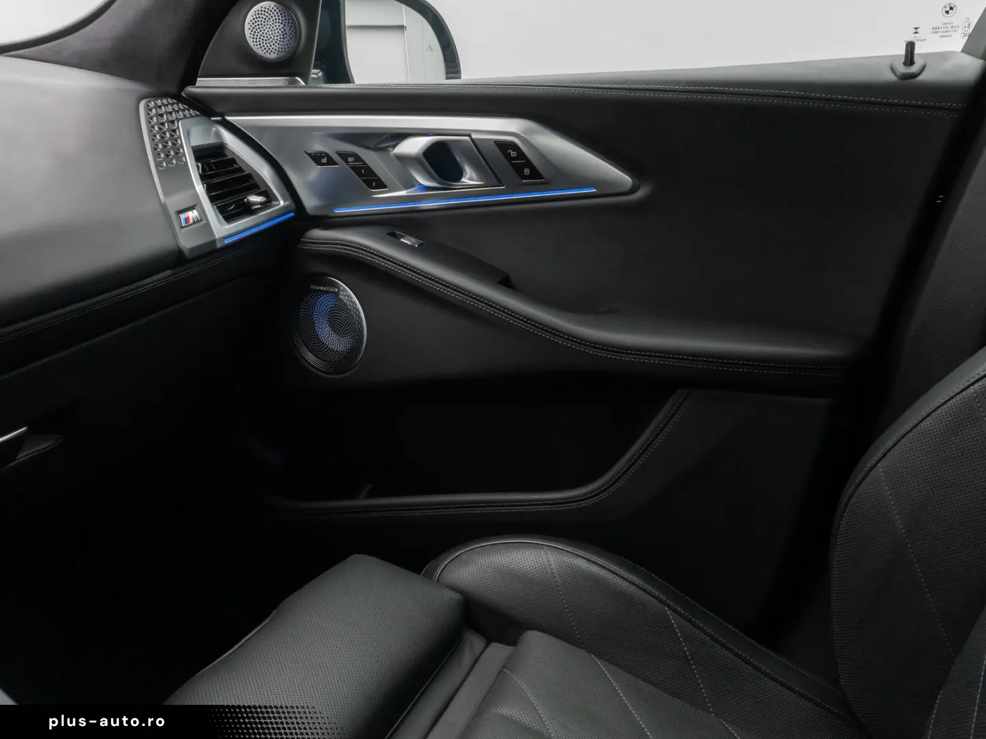 BMW XM 360  HUD DAB B&W Massage SoftCl