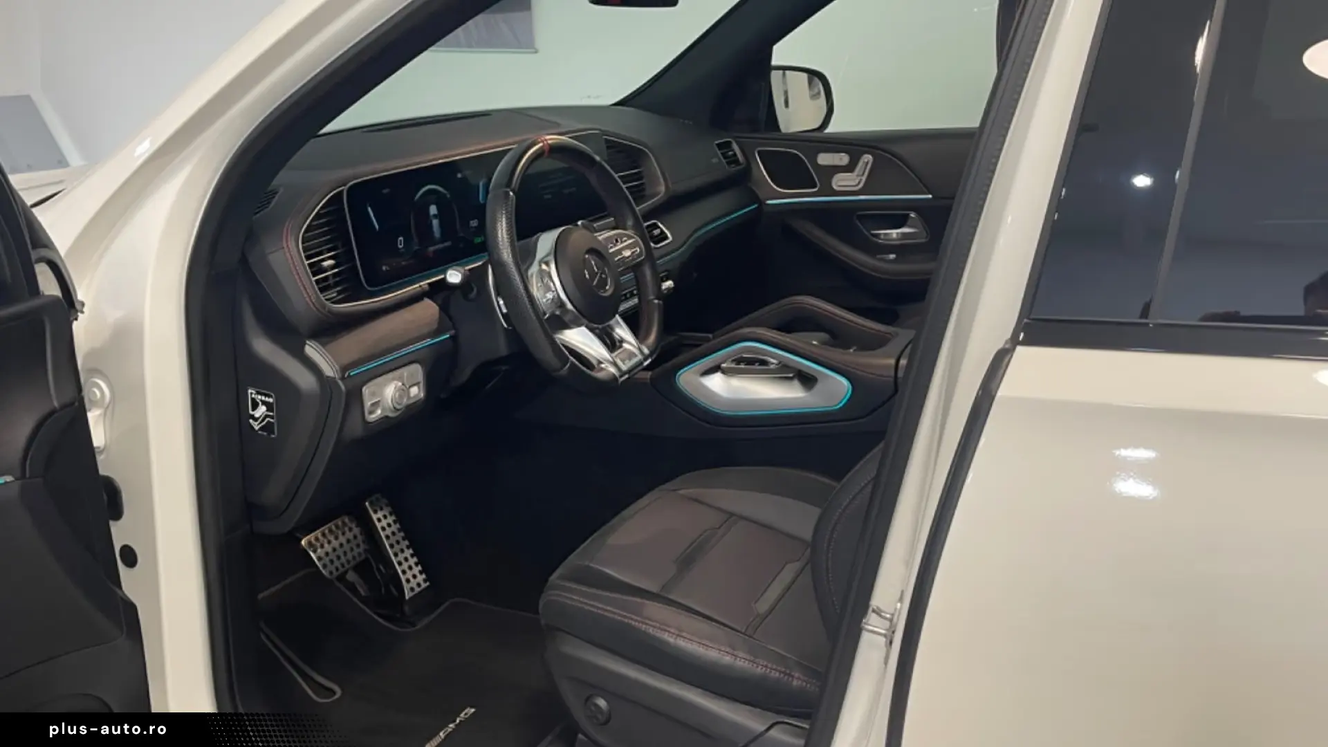 Mercedes-AMG GLE 53 4MATIC    AMG NIGHT PANO