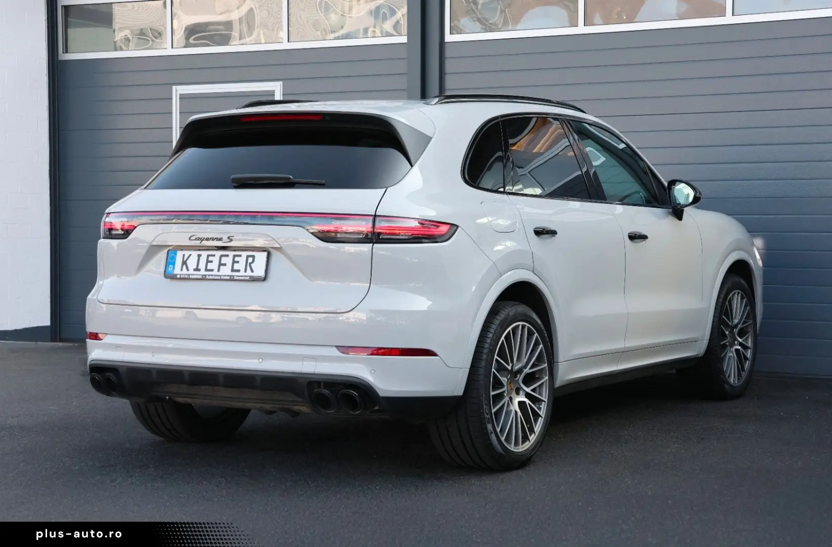 PORSCHE Cayenne 2.9 V6 S Platinum Edition BOSE 4xSHZ R21