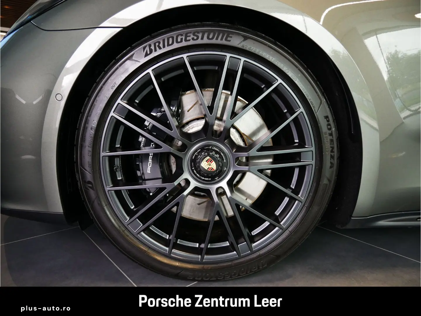 PORSCHE Panamera GTS Pano HA-Lenkung SportDesign ACC Sof