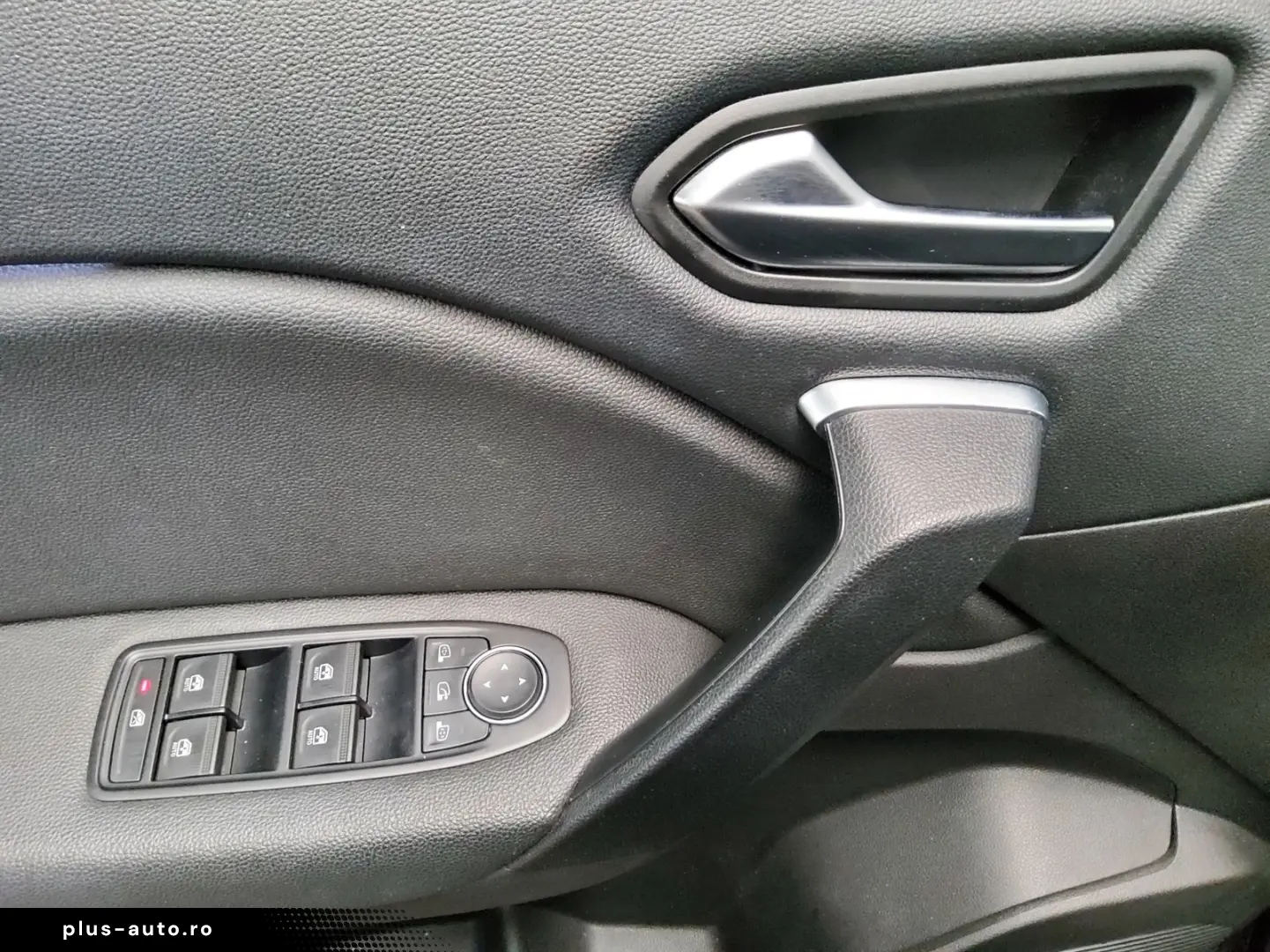 RENAULT Captur 1.6 E-Tech Navi LED