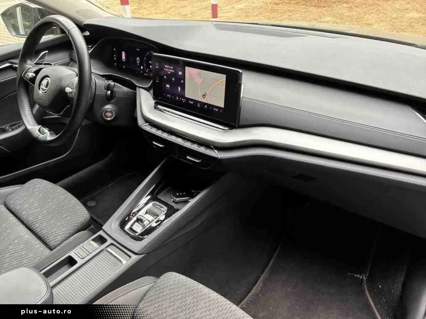 SKODA Octavia Combi 2.0 TDI Ambition NAVI LED