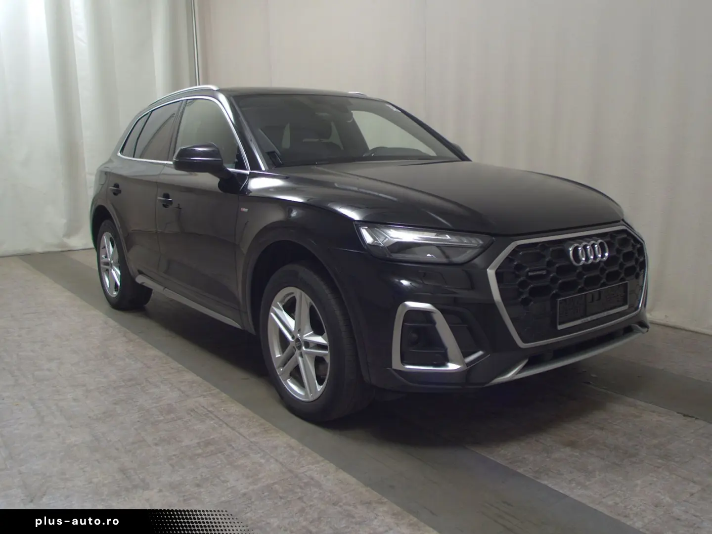 AUDI Q5 40 TDI Qu. S-Line Leder Navi LED Pano