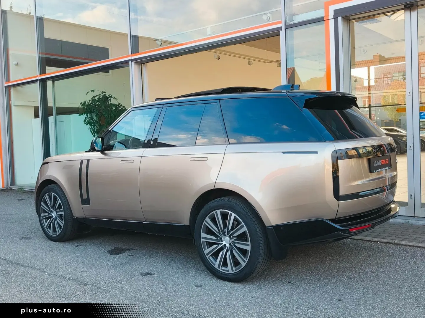 LAND ROVER RR P530 V8 Autobiography    APPROVED WARRANTY