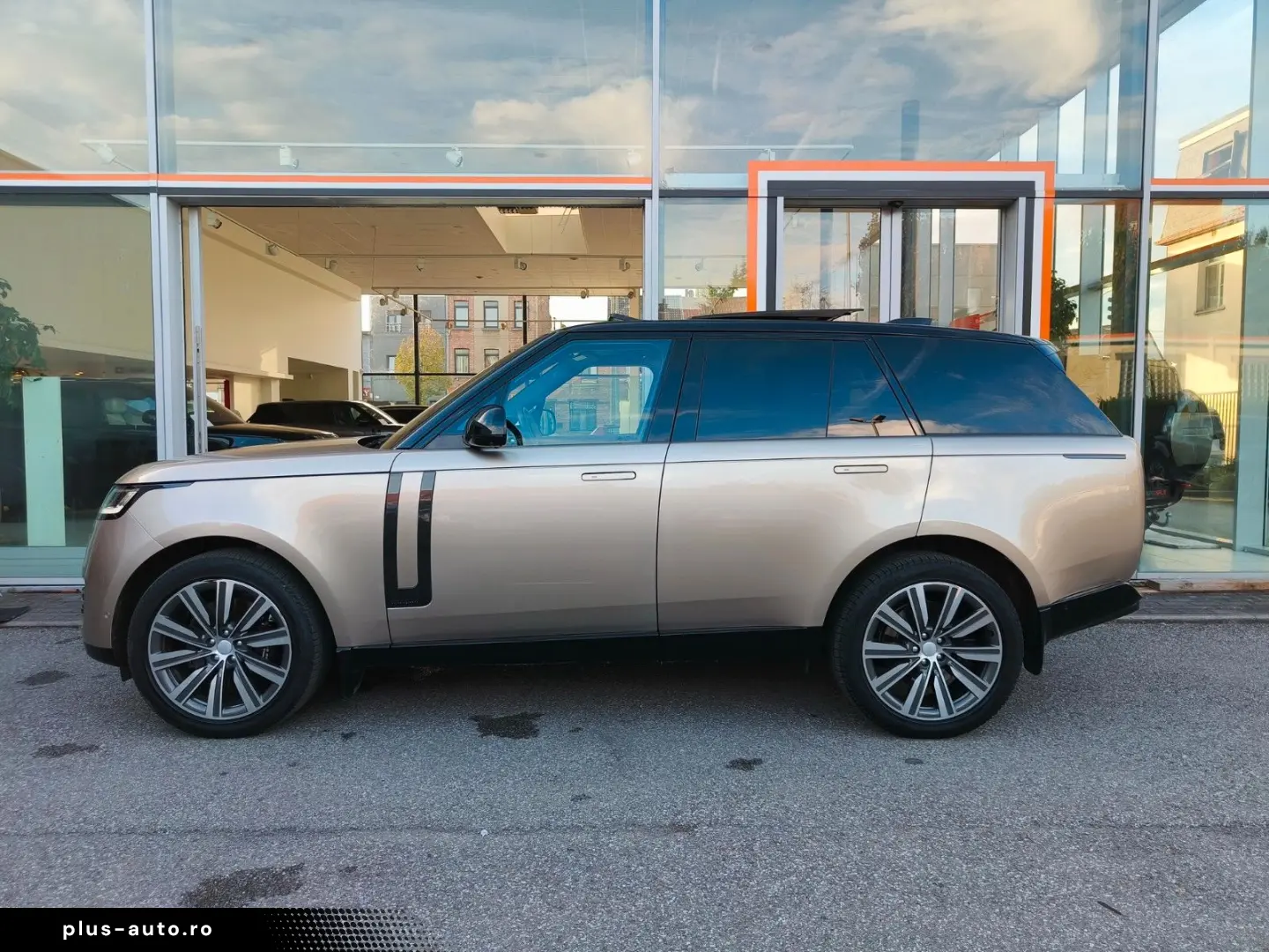 LAND ROVER RR P530 V8 Autobiography    APPROVED WARRANTY