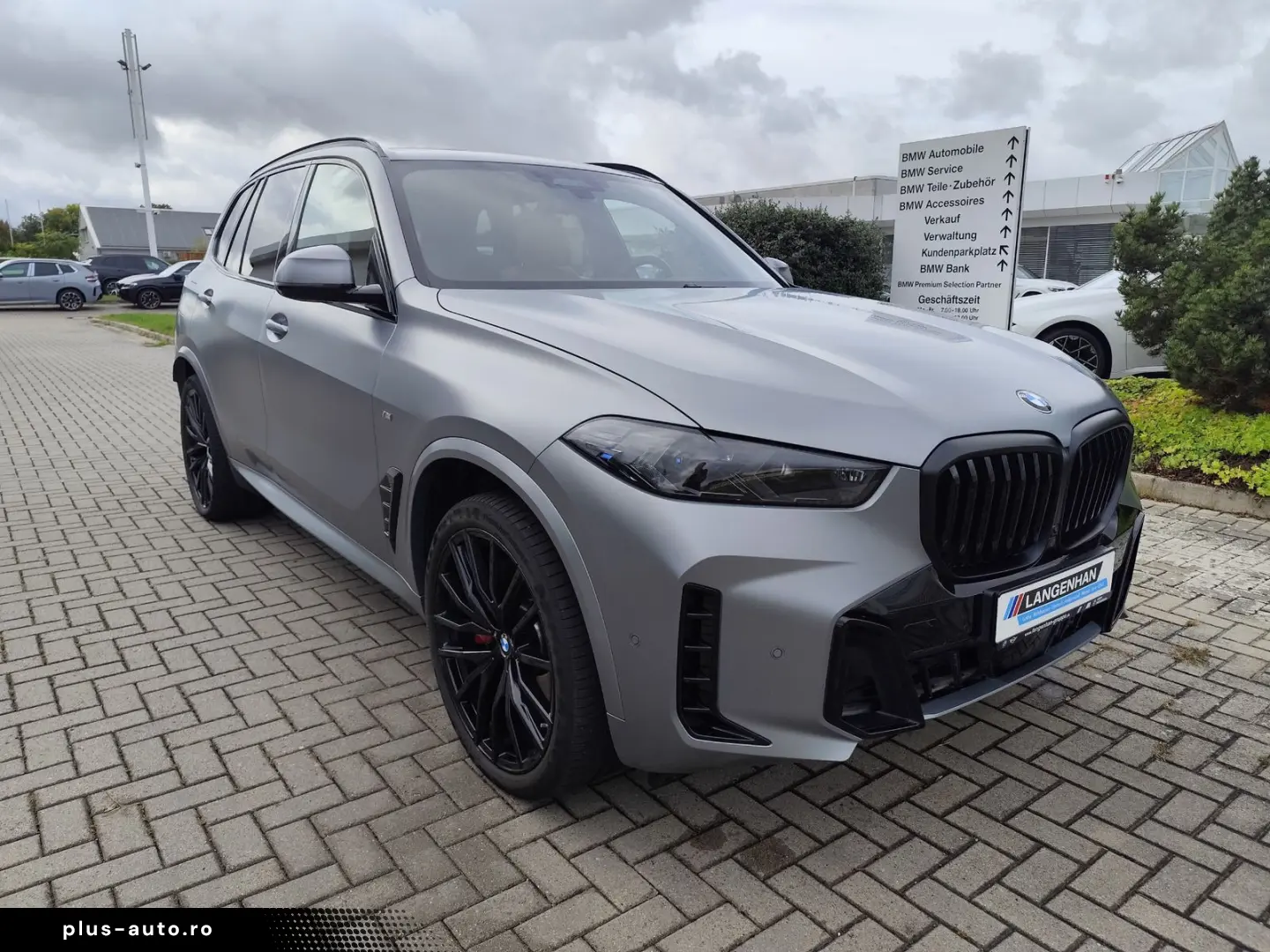 BMW X5 xDrive30d    M Sport LED LC Prof HUD AHK Stan