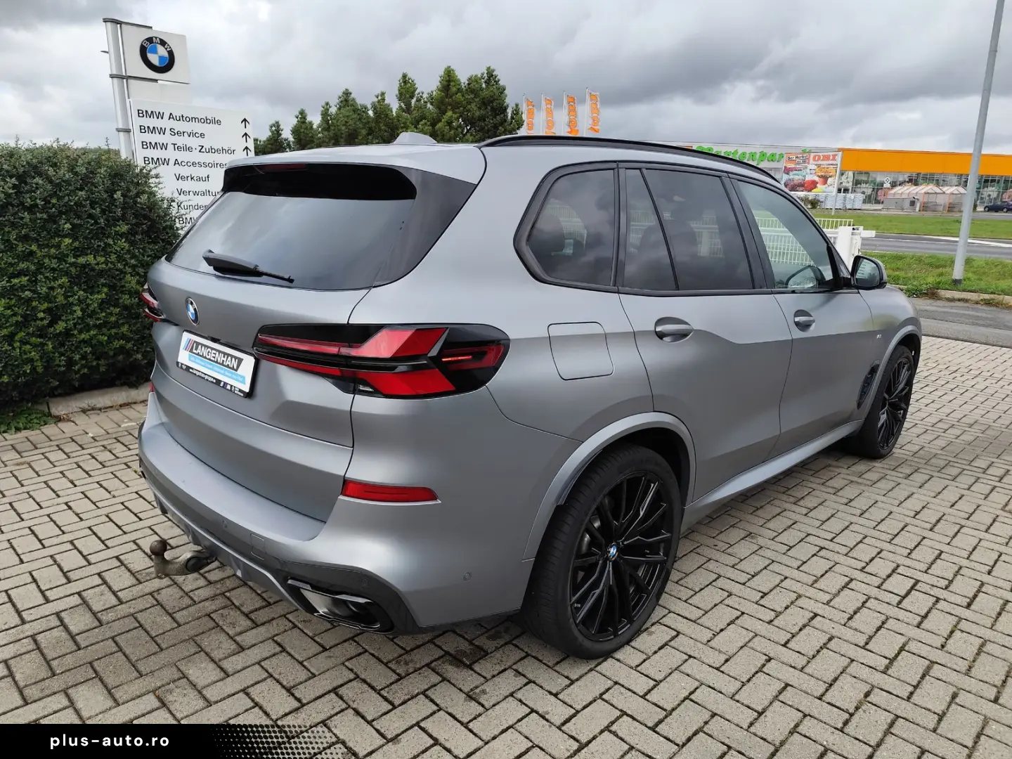 BMW X5 xDrive30d    M Sport LED LC Prof HUD AHK Stan