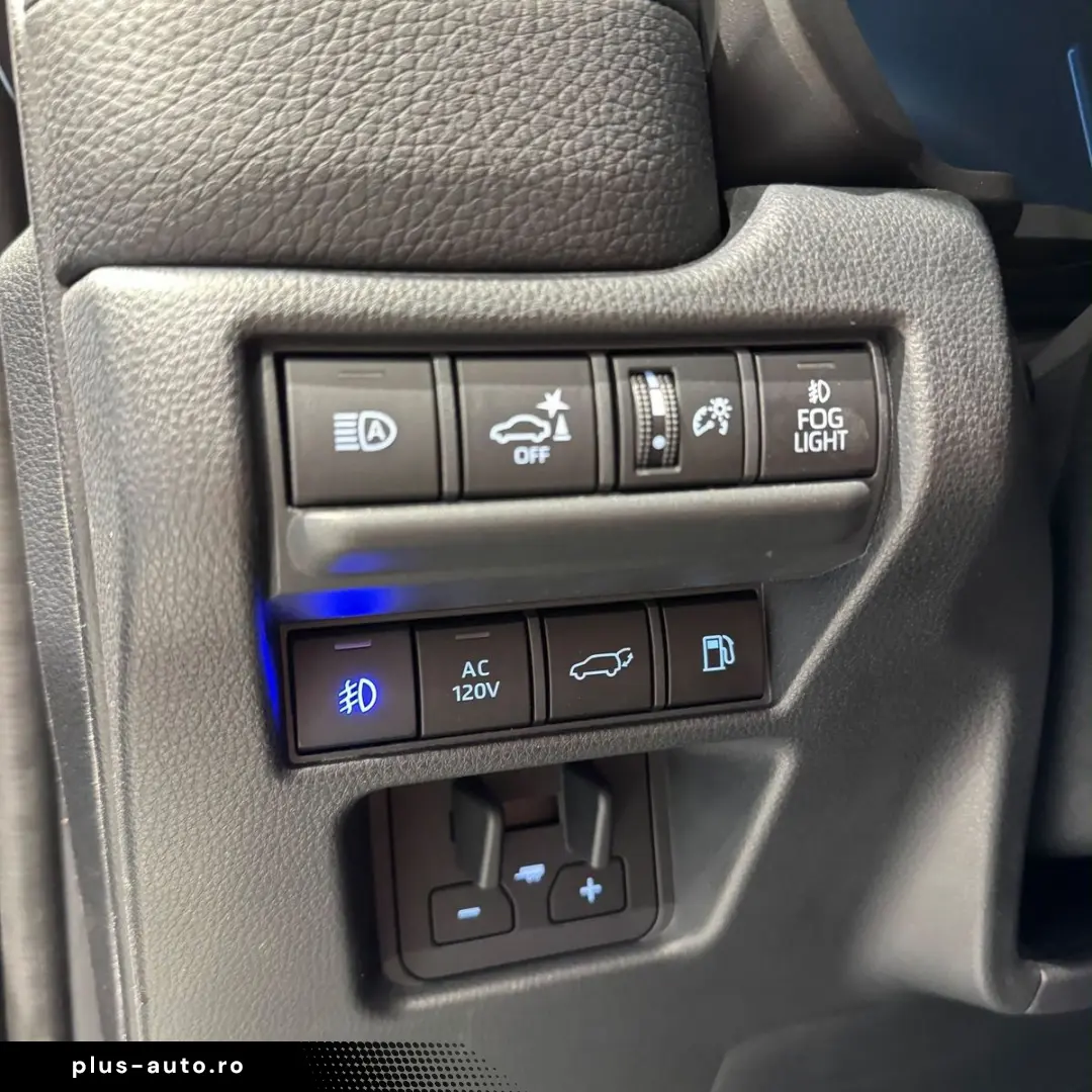 TOYOTA Land Cruiser 2.4 Hybrid 4WD HUD ACC 360  Keyless