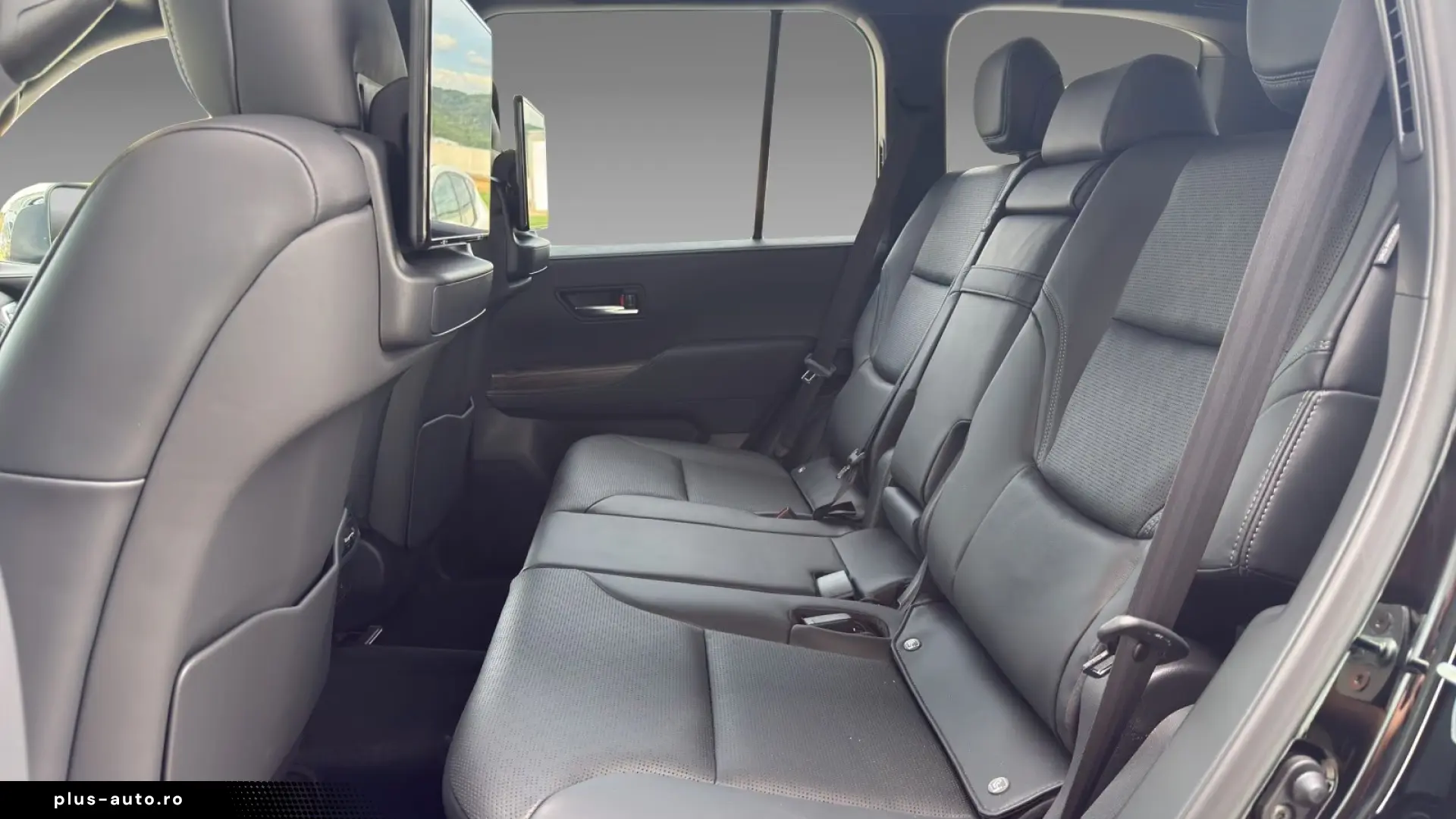 Toyota Land Cruiser 300 VX 3.5 V6 Twin Turbo