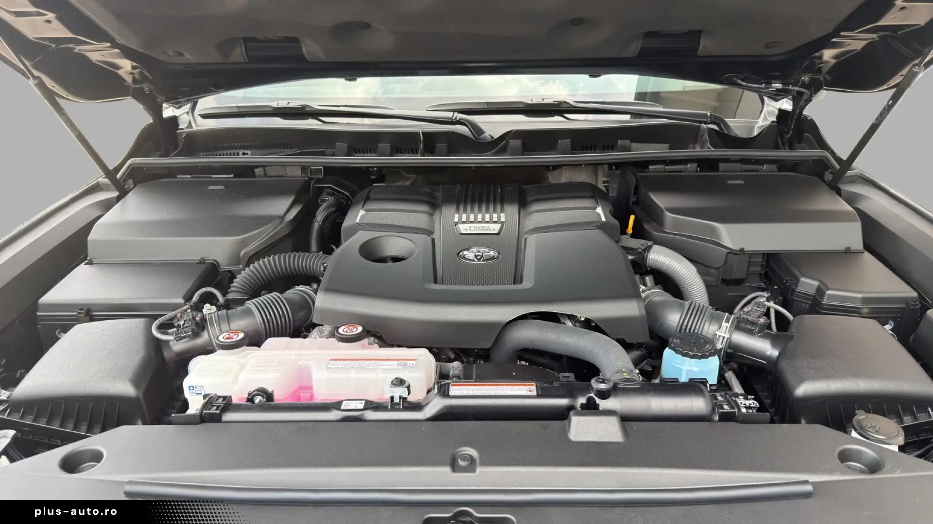 Toyota Land Cruiser 300 VX 3.5 V6 Twin Turbo
