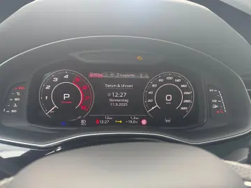 AUDI RS Q8 LASER RS-AGA Pano STHZG B&O-adv. exclusive