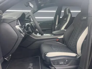 AUDI RS Q8 LASER RS-AGA Pano STHZG B&O-adv. exclusive