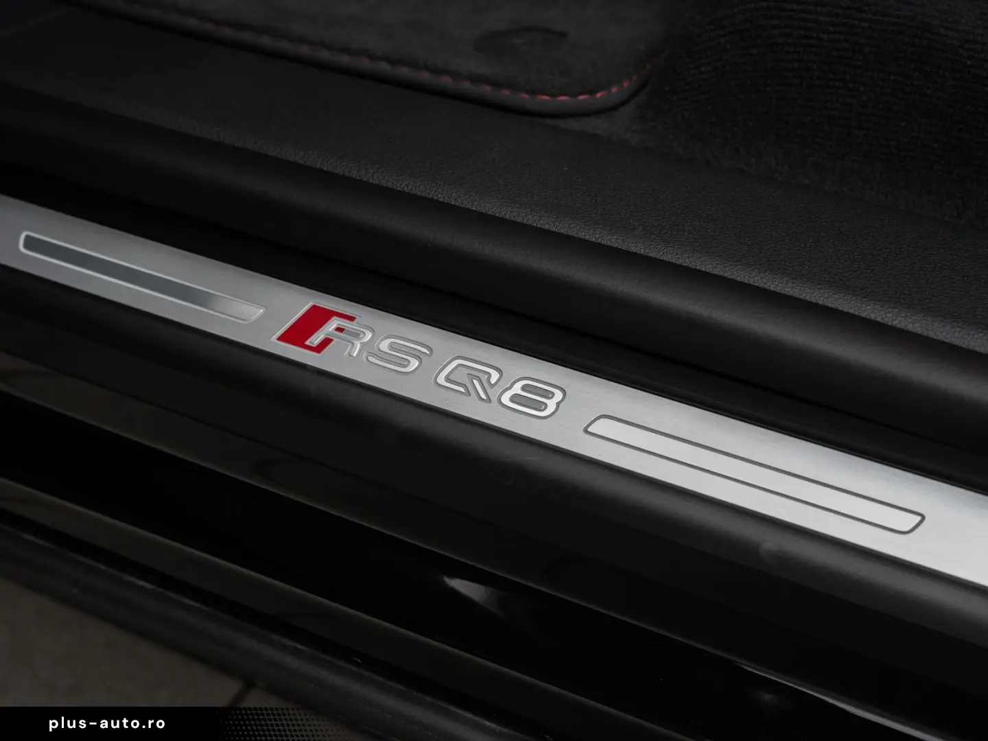 AUDI RS Q8 AHK Pano B&O HD Matrix HUD uvm.