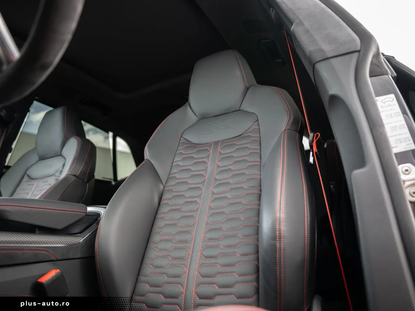 AUDI RS Q8 AHK Pano B&O HD Matrix HUD uvm.