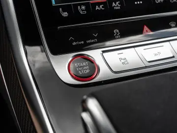 AUDI RS Q8 AHK Pano B&O HD Matrix HUD uvm.