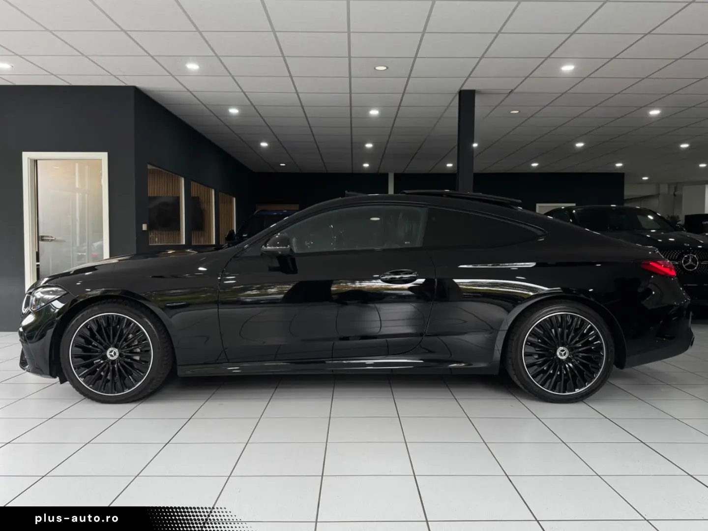 MERCEDES-BENZ CLE 300 4M AMG Premium  Burm Pano HuD 360Cam