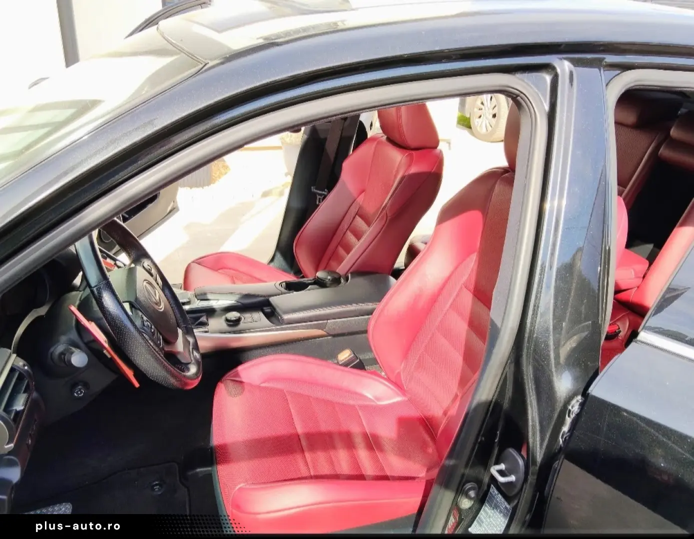 Lexus IS 300h F-Sport