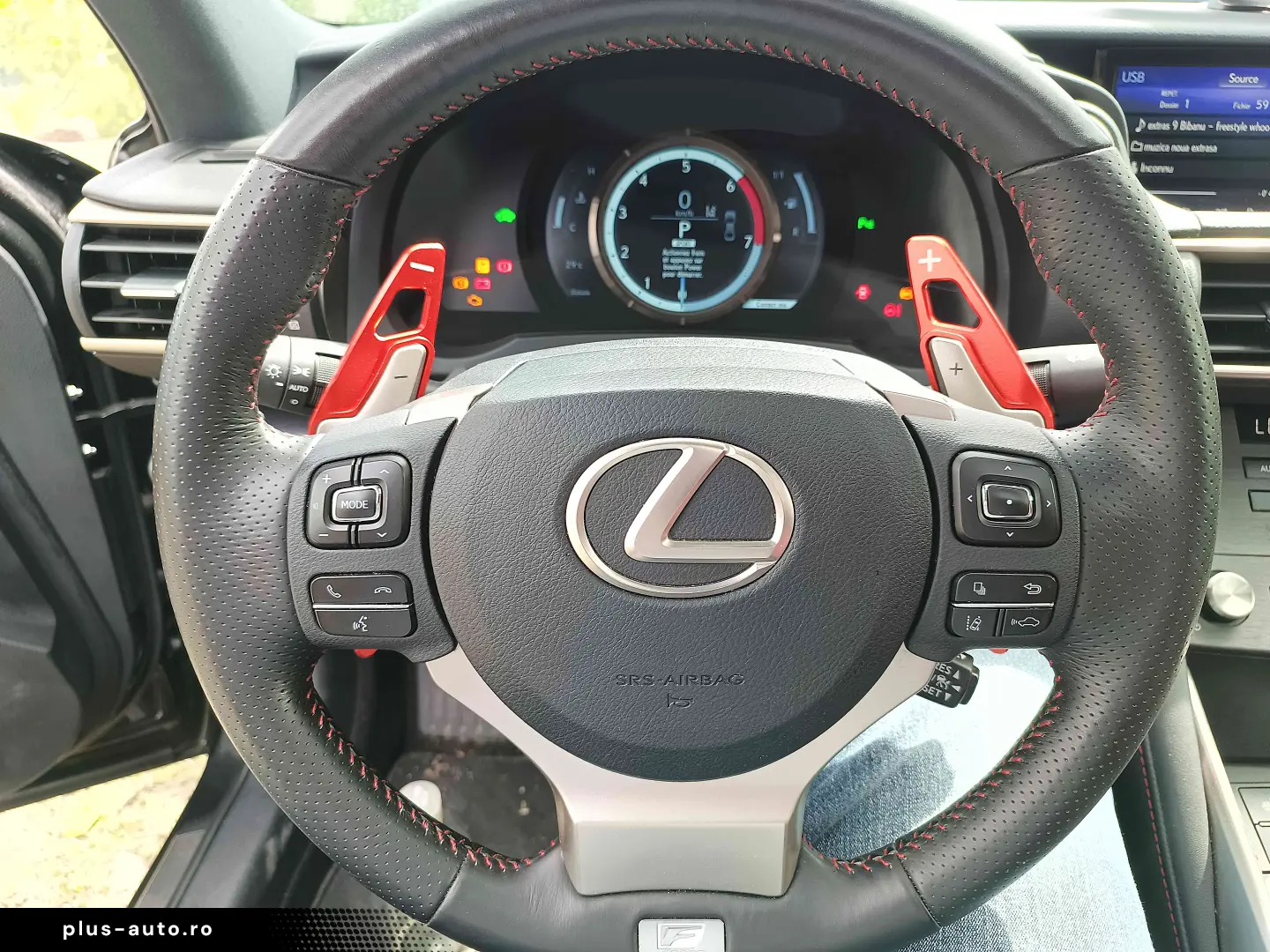 Lexus IS 300h F-Sport