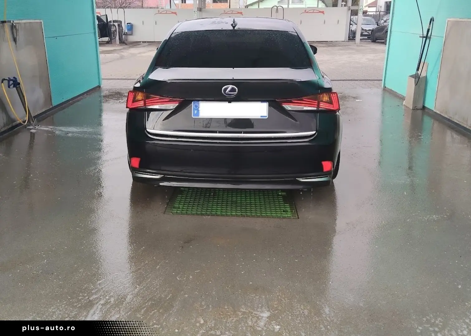 Lexus IS 300h F-Sport