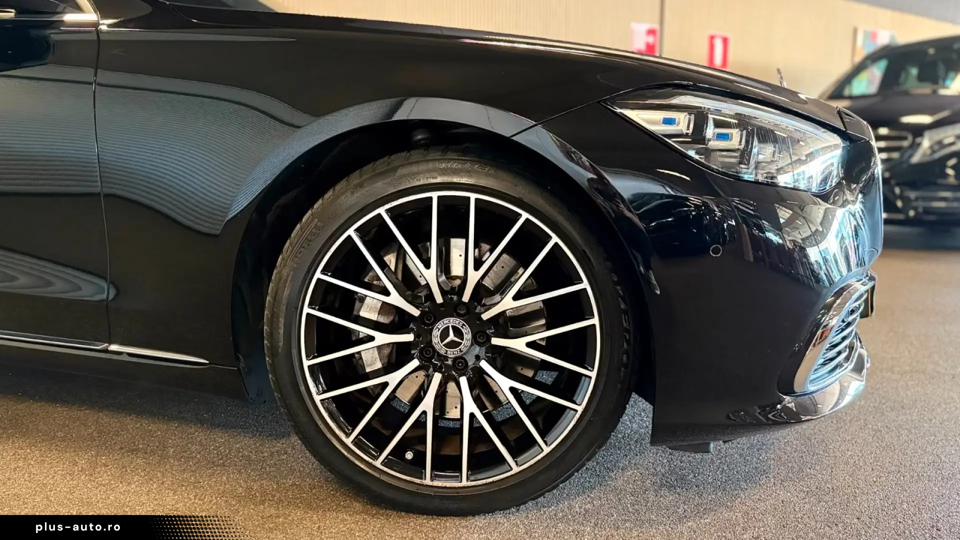 Mercedes-Benz S 350 d   EXCLUSIVE BURMESTER • PANO
