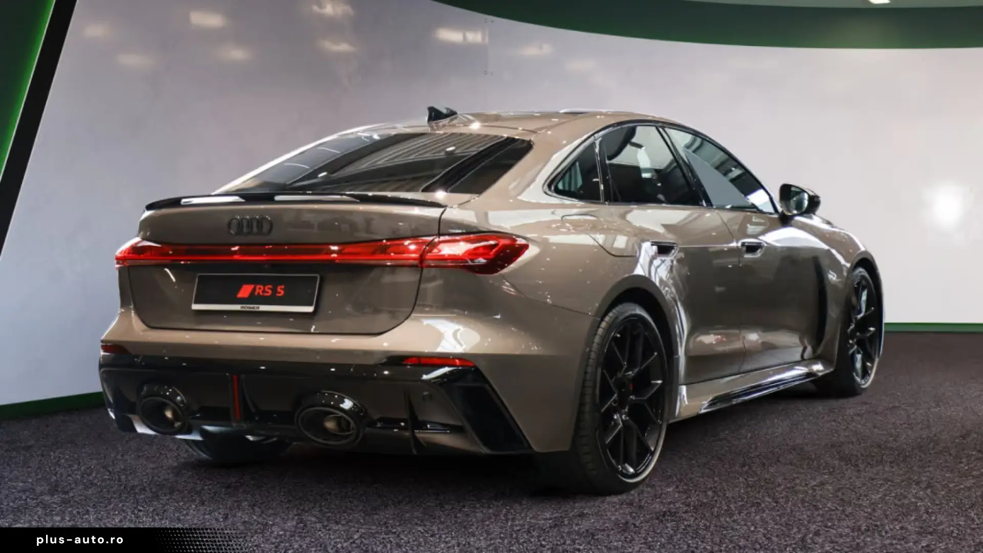 Audi RS5 Sedan PHEV HUD B&O Pano Tech Pr