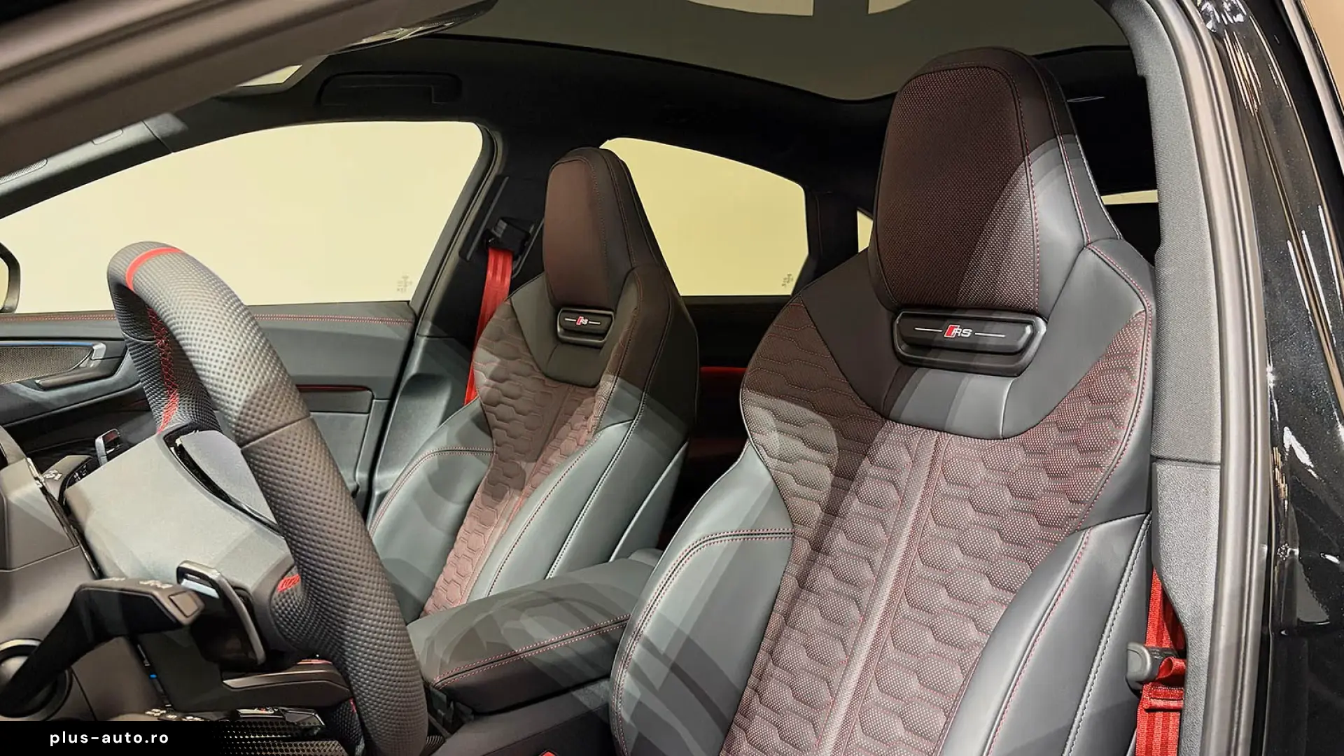 Audi RS5 Sedan Sportp. HuD Pano Ceramic Carbon!