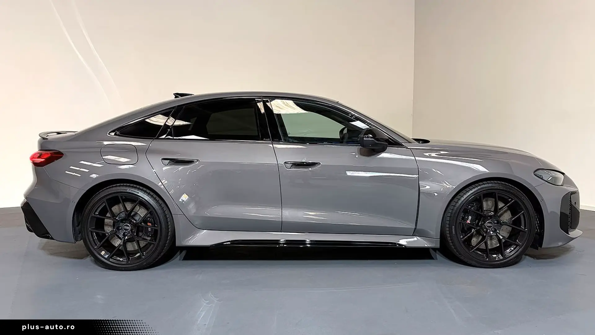 Audi RS5 Sedan  CAMO Sport-Pak HuD Pano!