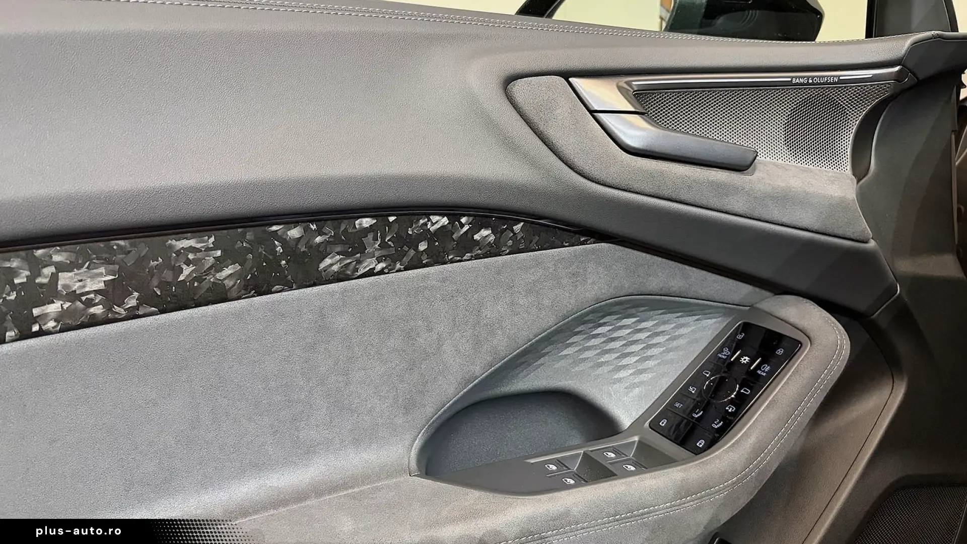 Audi RS5 Sedan  CAMO Sport-Pak HuD Pano!