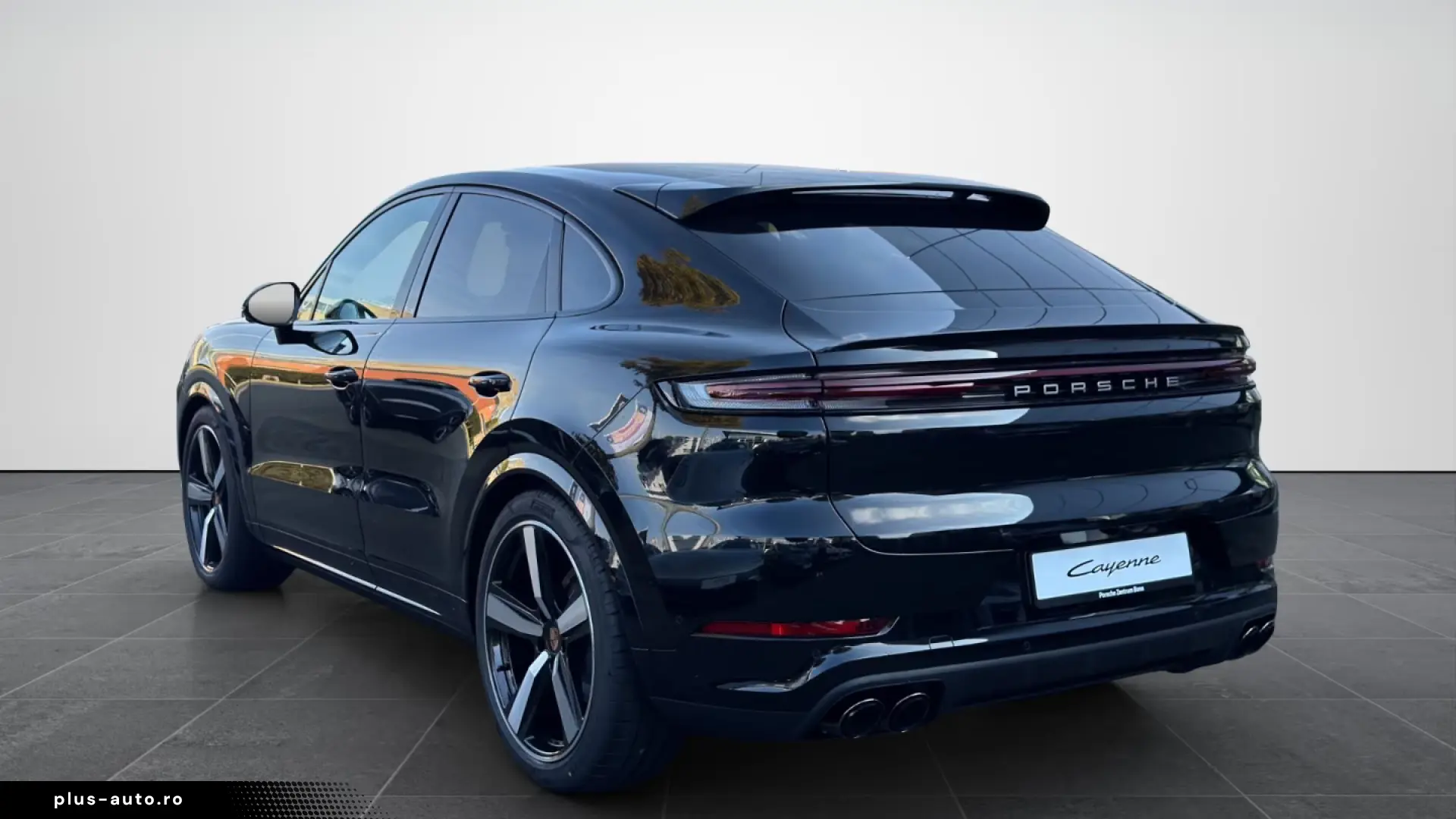 Porsche Cayenne S Coupe InnoDrive Rear Steering HUD BOSE