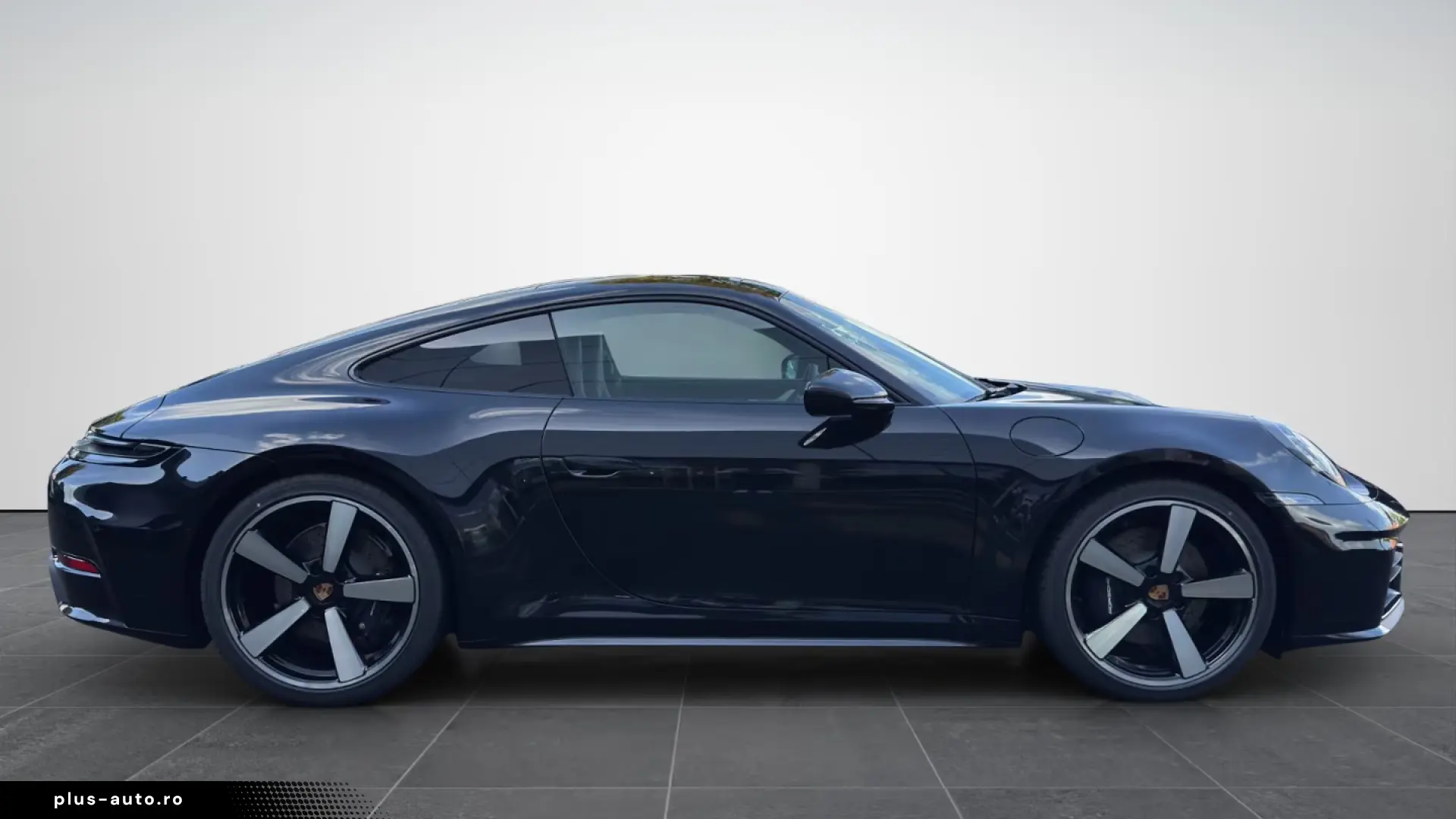 Porsche 992 911 Carrera Sport Exhaust Surround View BOSE