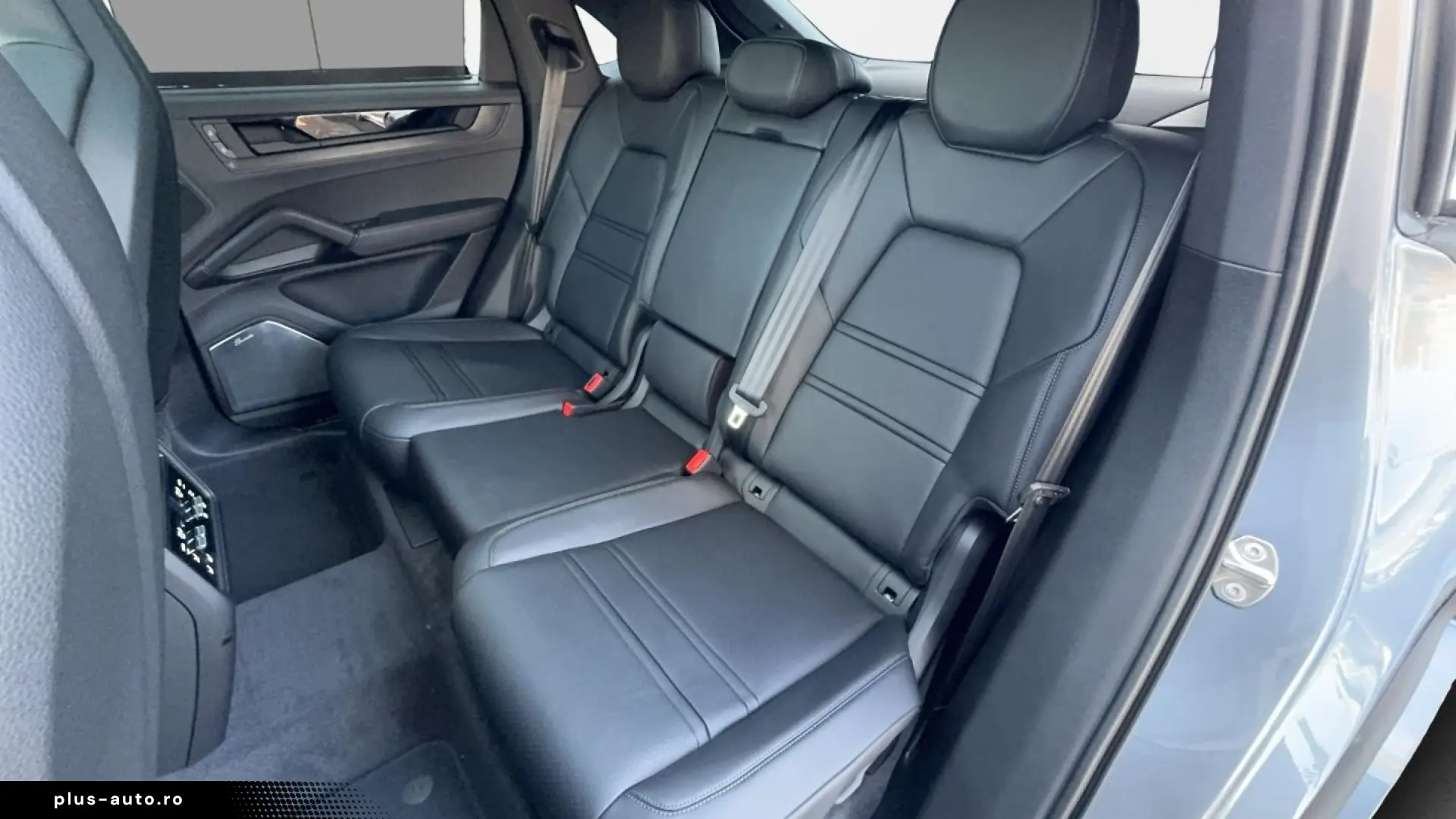 Porsche Cayenne E-Hybrid Coupe Black Edition Burmester