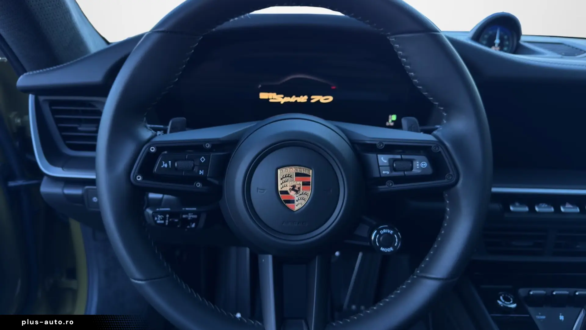 Porsche 992 911 Spirit 70 Club leather lift system VA BOSE