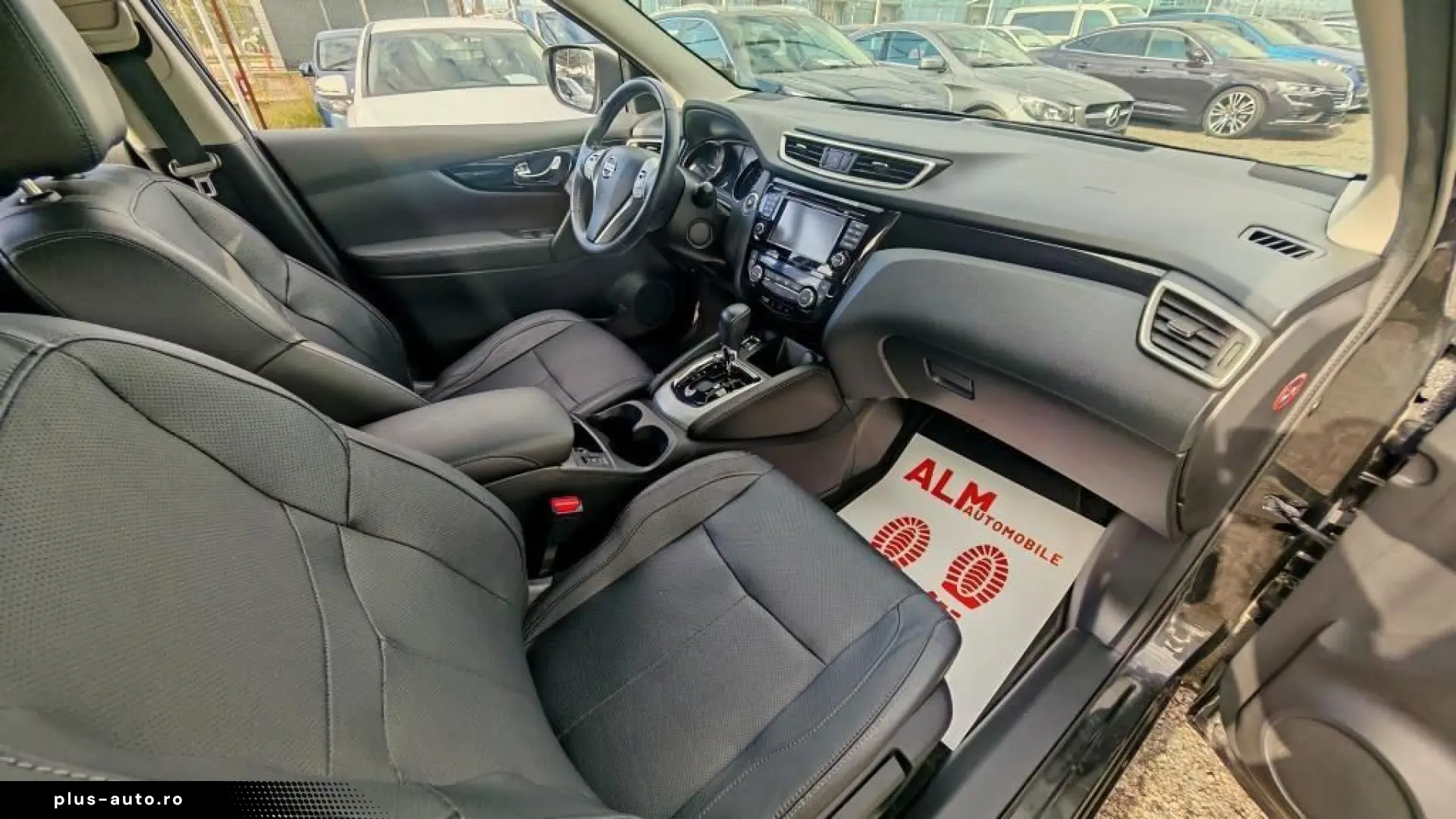 Nissan Qashqai Tekna  2015 Diesel Automat - Rate   Credit