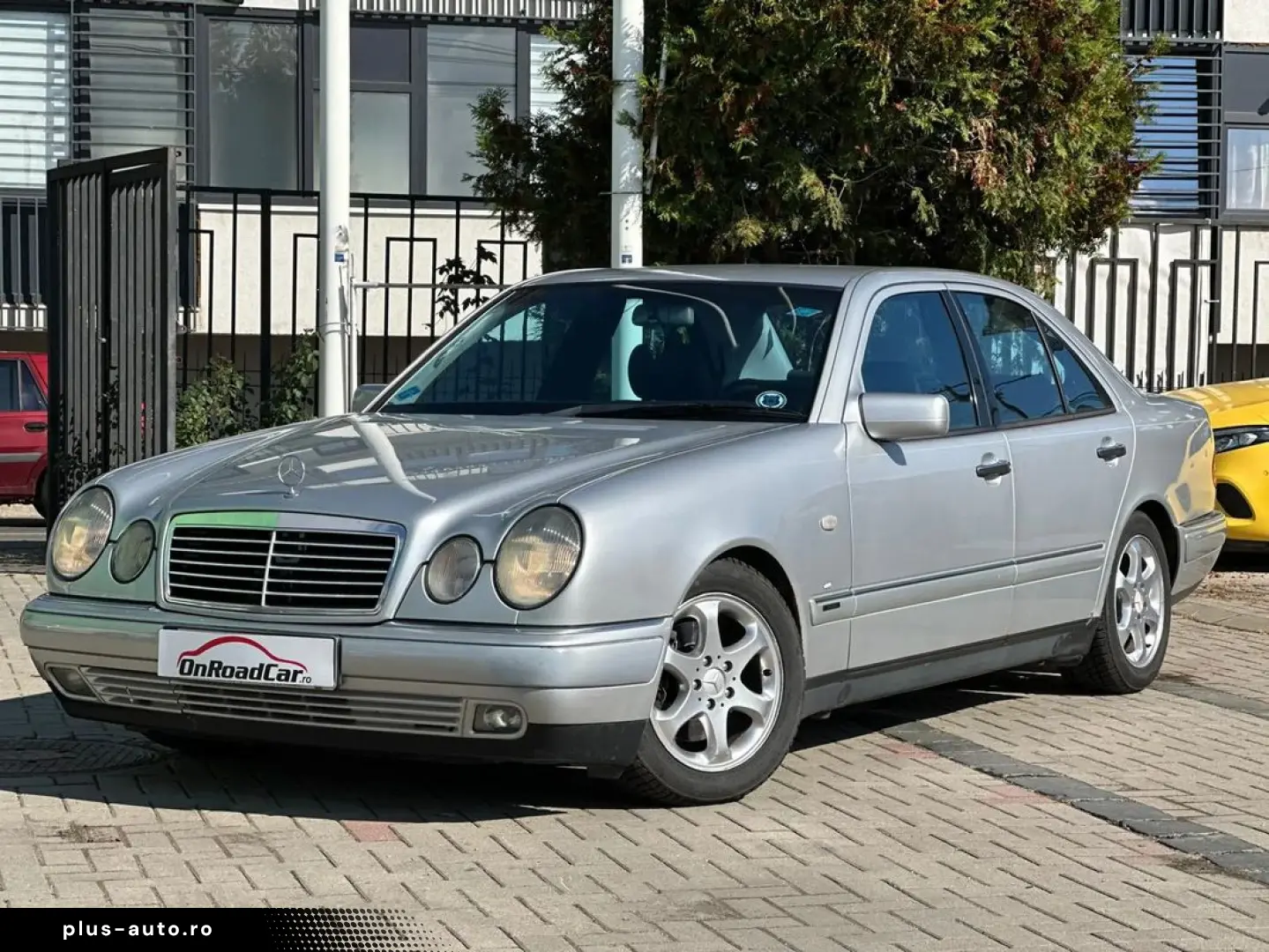 Mercedes-Benz E