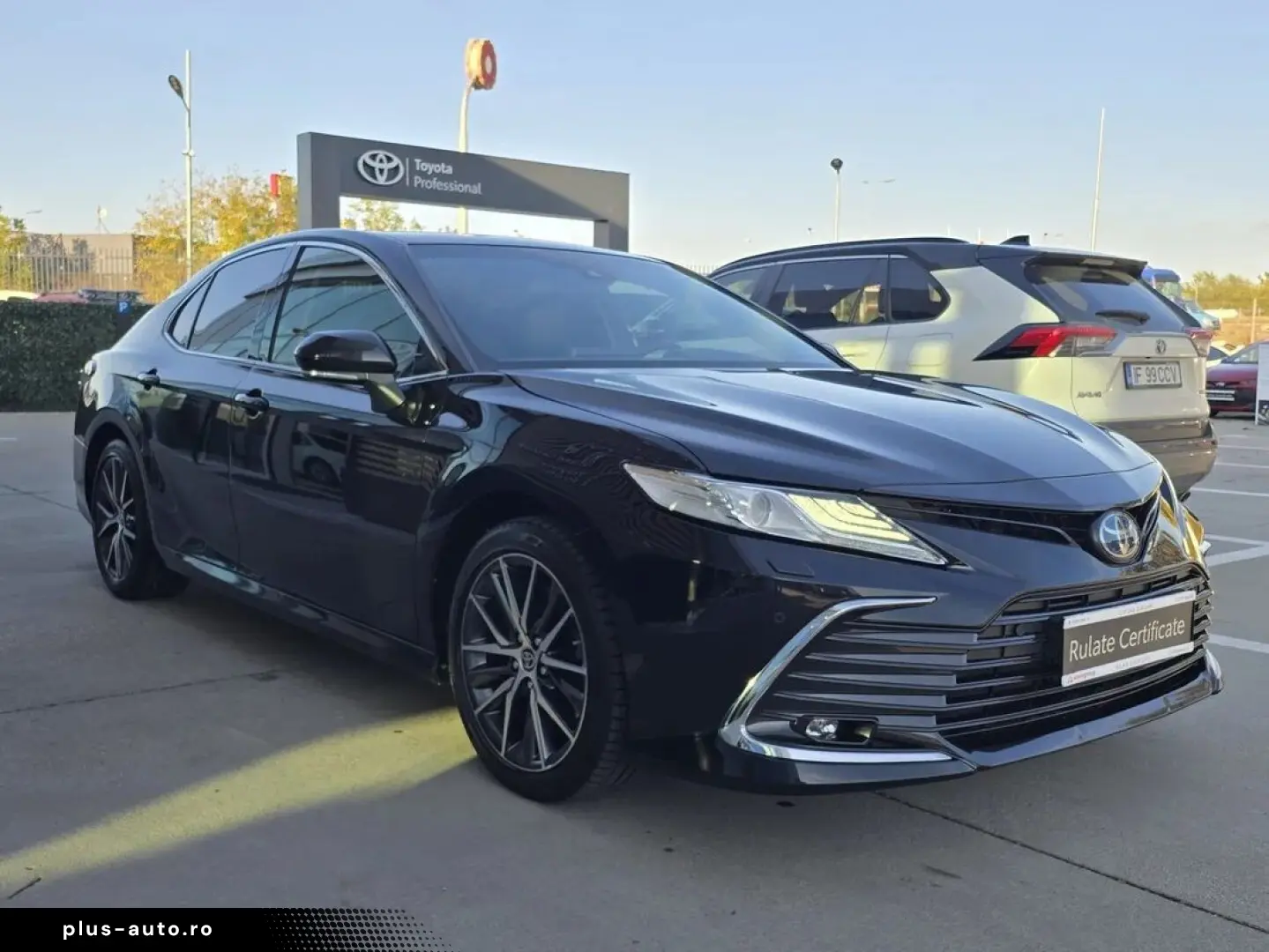 Toyota Camry 2.5 Hybrid Dynamic 218 Cp