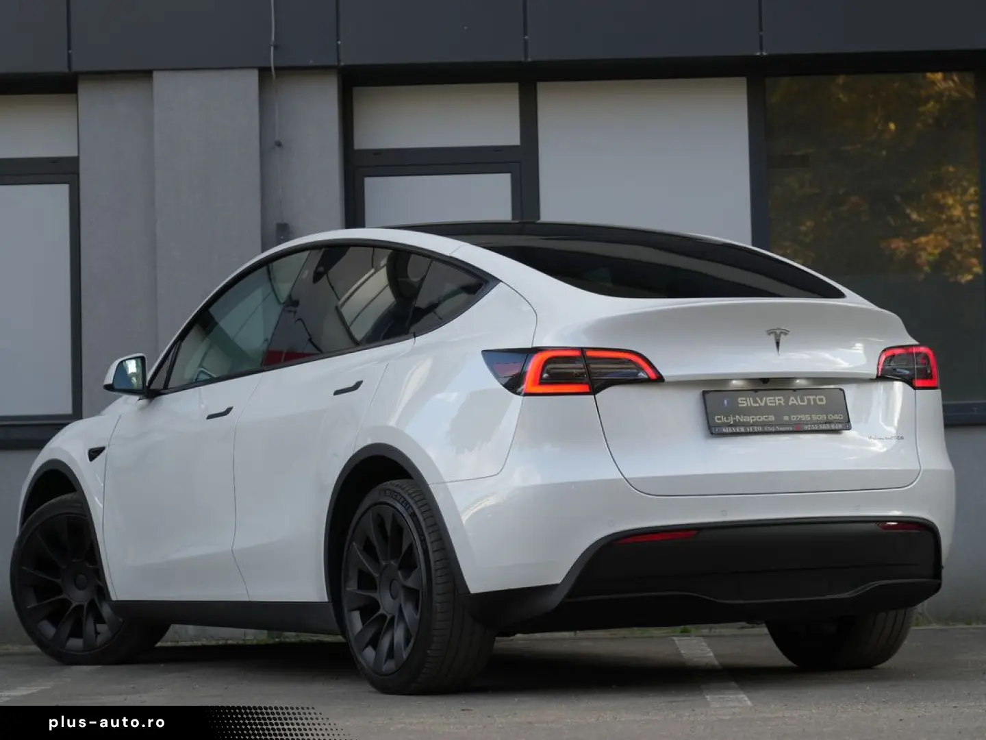 Tesla T-Model-Y