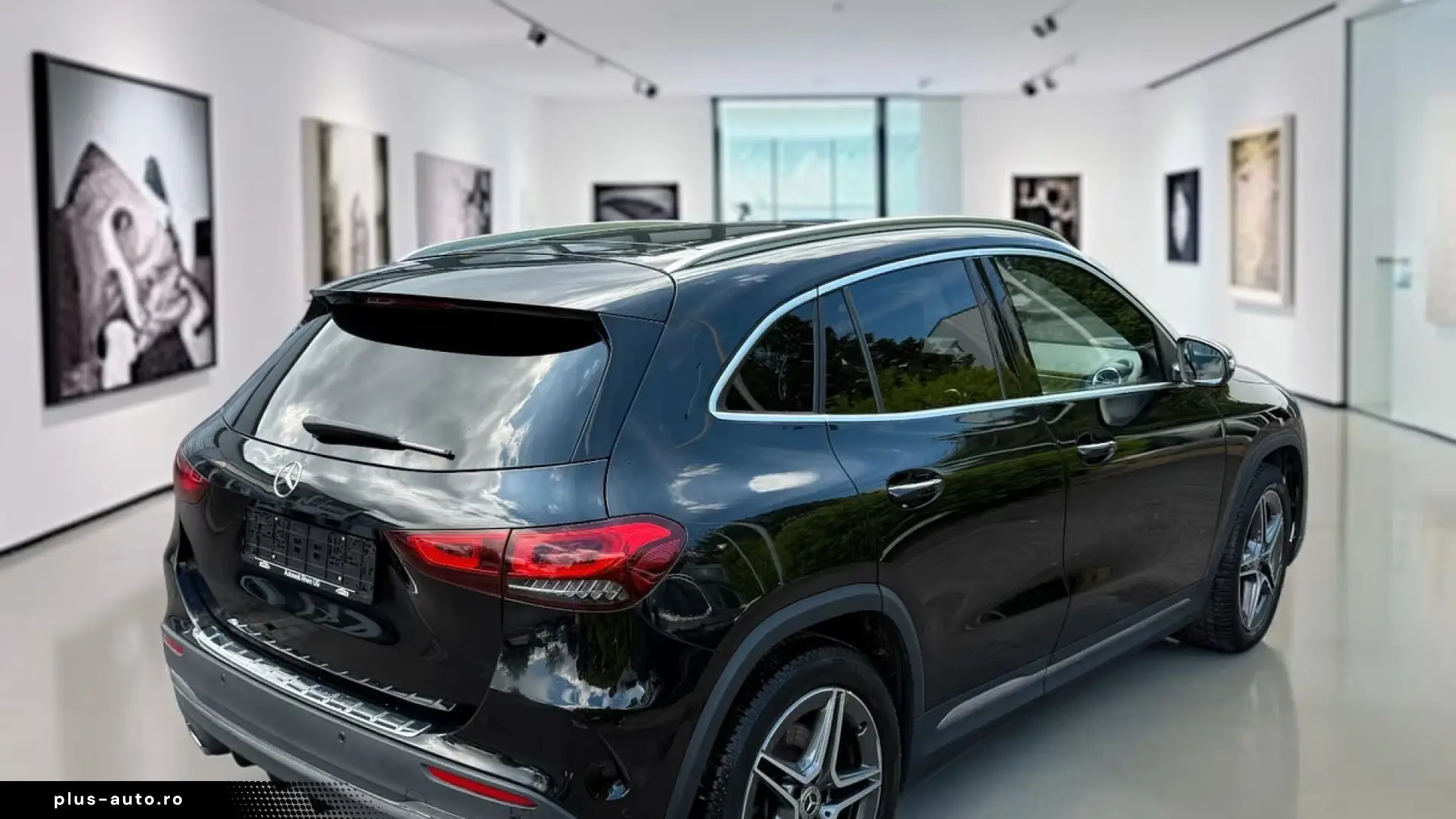 Mercedes-Benz GLA 250 4MATIC AMG Line